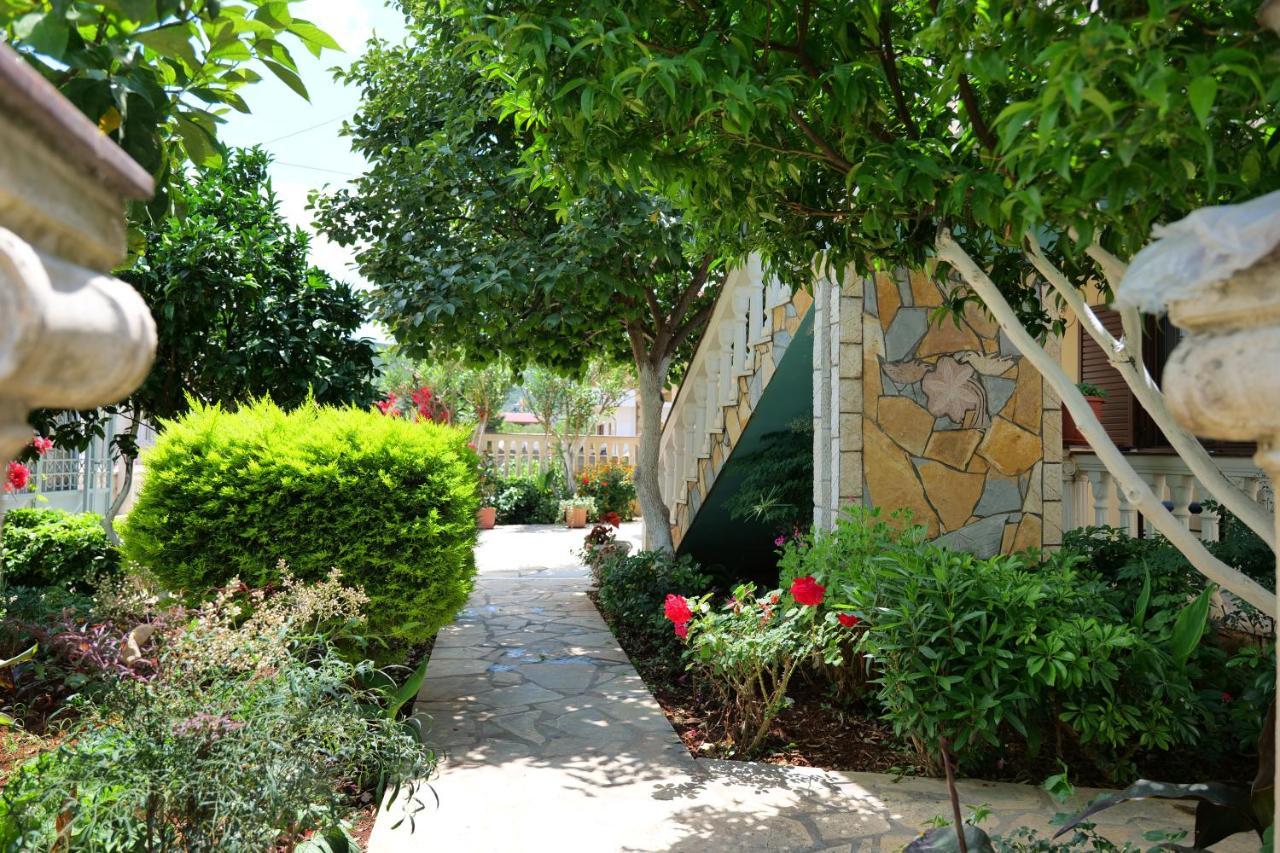 Garden Villa Dhesara Ksamil Esterno foto